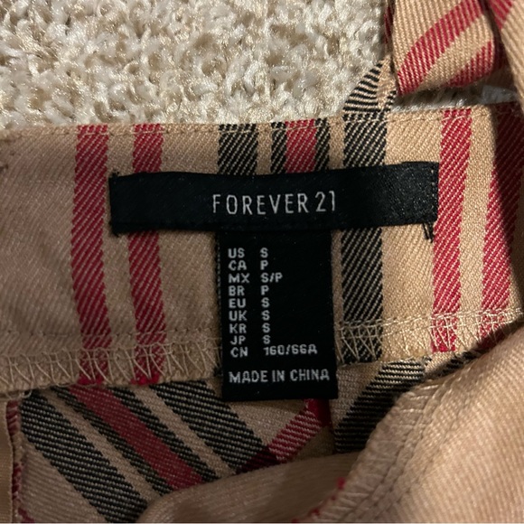 Forever 21 - Plaid Jumper - Picture 3 of 3
